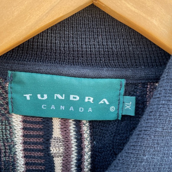 SOLD🔥Vintage TUNDRA “Coogi-Style” Pullover, Size XL - Picture 4 of 6